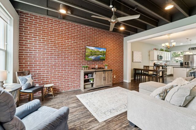 855 W CAPRAIA CT, Midvale, UT 84047