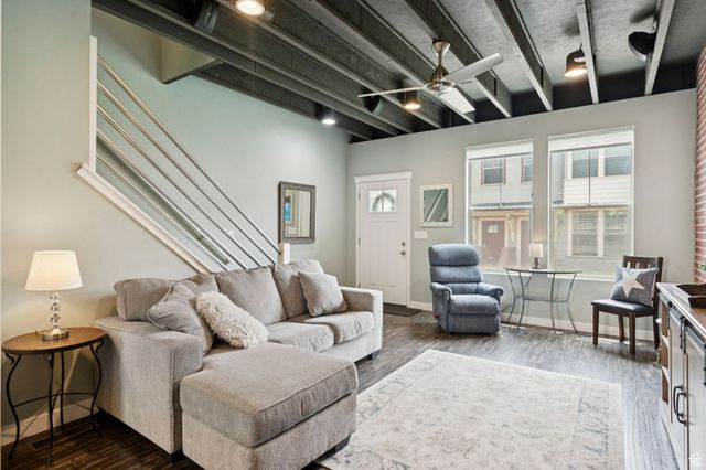 855 W CAPRAIA CT, Midvale, UT 84047