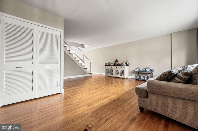 13043 WORTHINGTON RD, Philadelphia, PA 19116
