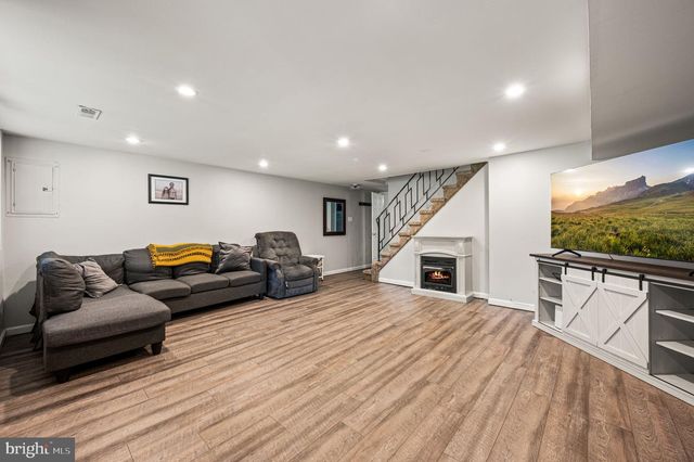 13043 WORTHINGTON RD, Philadelphia, PA 19116