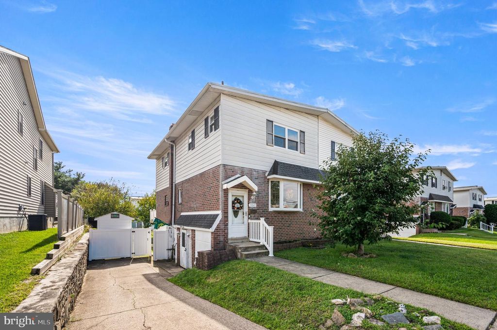 13043 WORTHINGTON RD, PHILADELPHIA, PA 19116 — photo 2