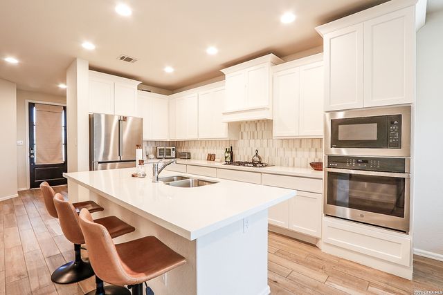15011 Endsley Way, San Antonio, TX 78245