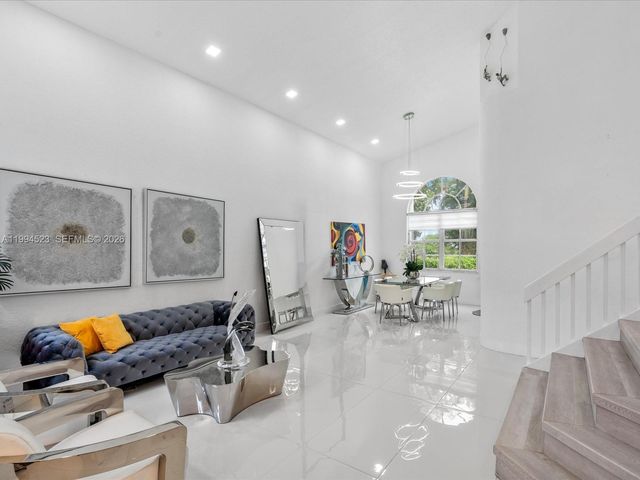1607 SW 157th Avenue, Pembroke Pines, FL 33027