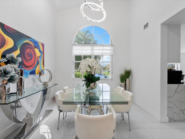 1607 SW 157th Avenue, Pembroke Pines, FL 33027