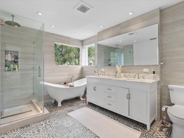 1607 SW 157th Avenue, Pembroke Pines, FL 33027