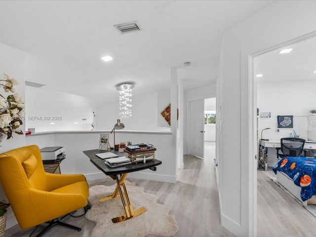 1607 SW 157th Avenue, Pembroke Pines, FL 33027