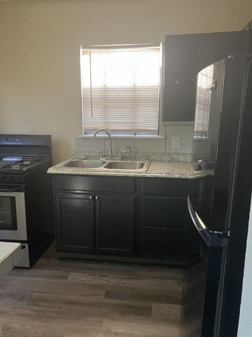 3810 New Orleans, Houston, TX 77020