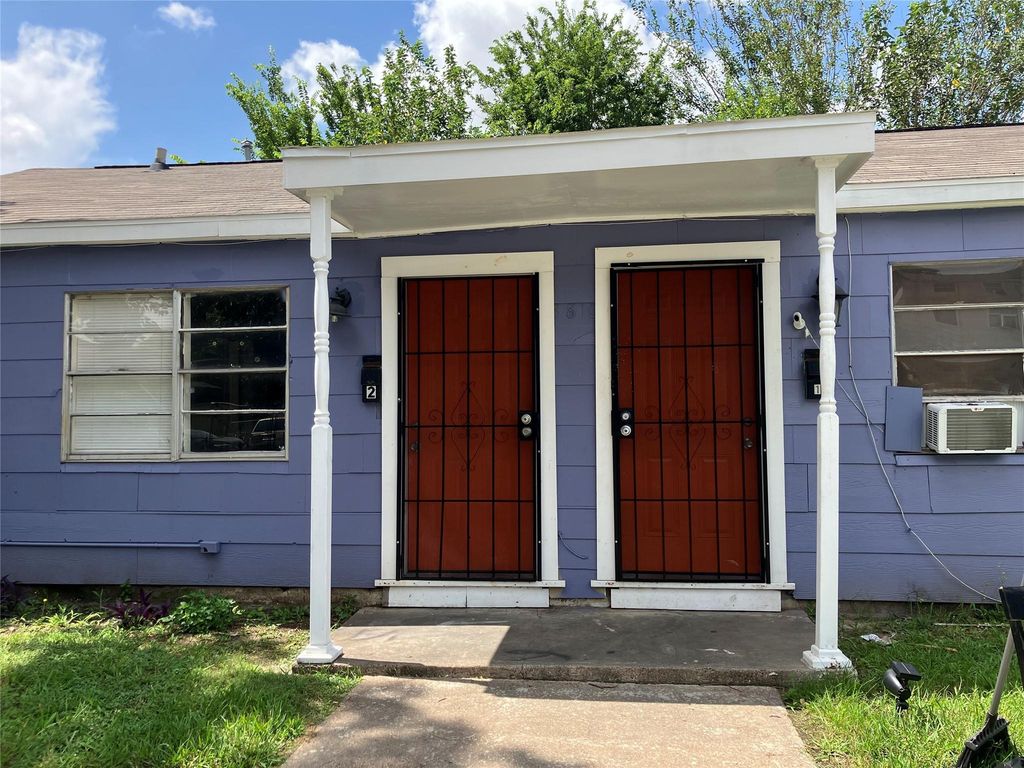 3810 New Orleans, Houston, TX 77020