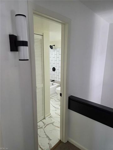 563 Ayrshire WAY G, Newport News, VA 23602