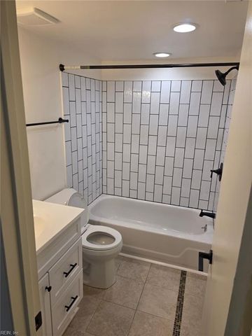 563 Ayrshire WAY G, Newport News, VA 23602