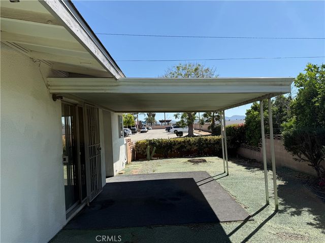 891 S Inez, Hemet, CA 92543