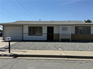 891 S Inez, Hemet, CA 92543
