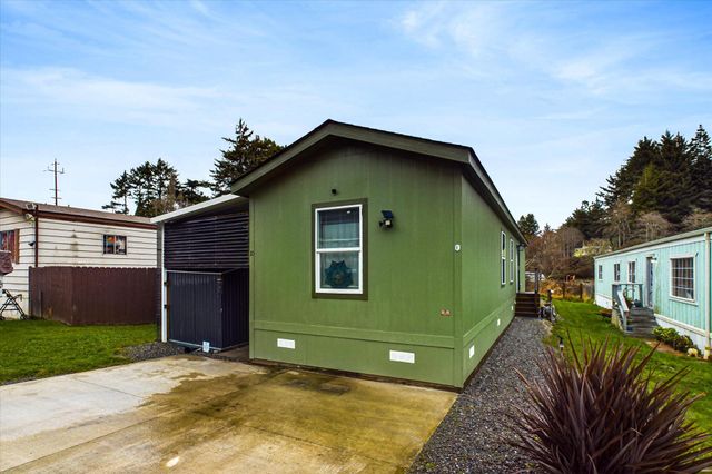 700 Sea Avenue 10, Eureka, CA 95503