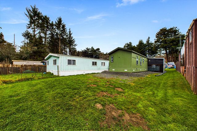 700 Sea Avenue 10, Eureka, CA 95503