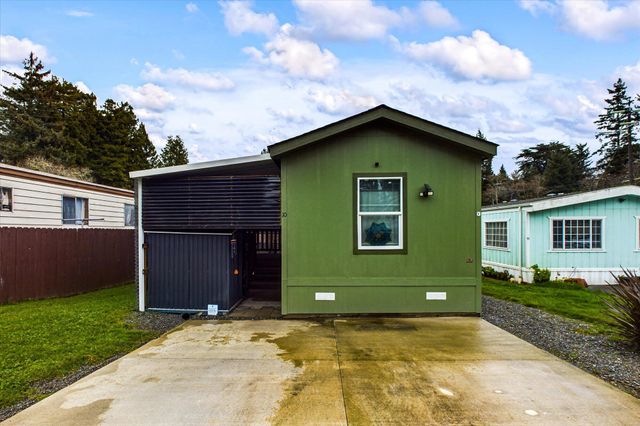 700 Sea Avenue 10, Eureka, CA 95503