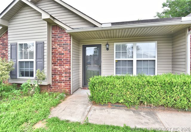 7842 E 132nd Street, Bixby, OK 74008