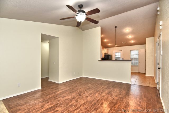 7842 E 132nd Street, Bixby, OK 74008
