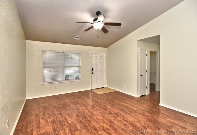 7842 E 132nd Street, Bixby, OK 74008