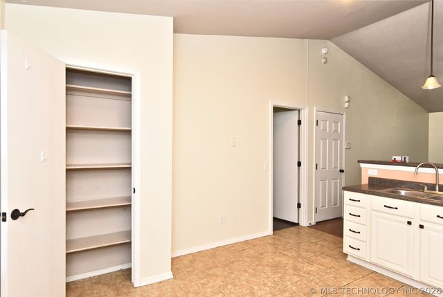 7842 E 132nd Street, Bixby, OK 74008