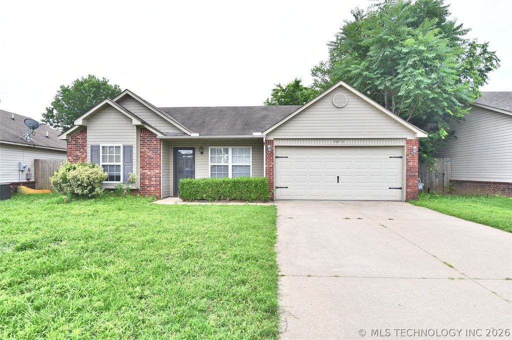 7842 E 132nd Street, Bixby, OK 74008