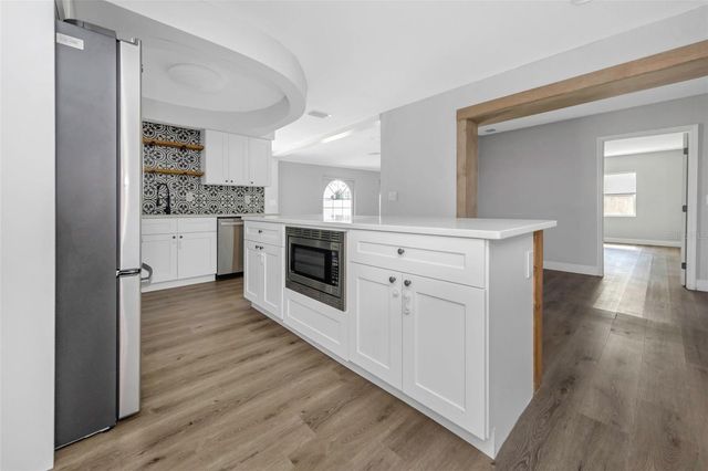 1920 N HIGHLAND AVENUE, Clearwater, FL 33755