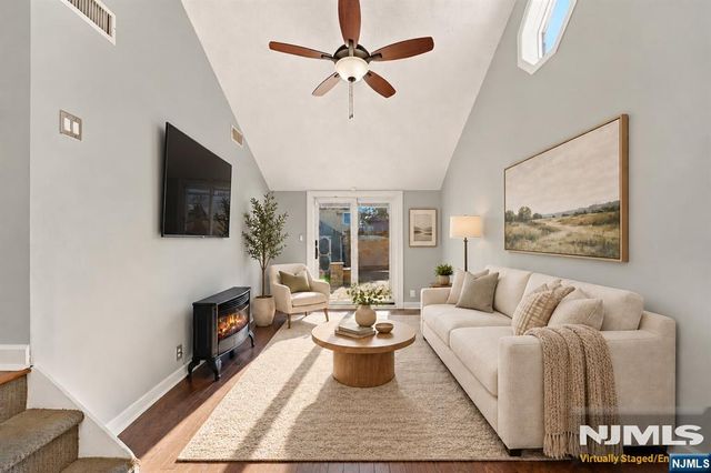 66 Avenue F, Lodi, NJ 07644