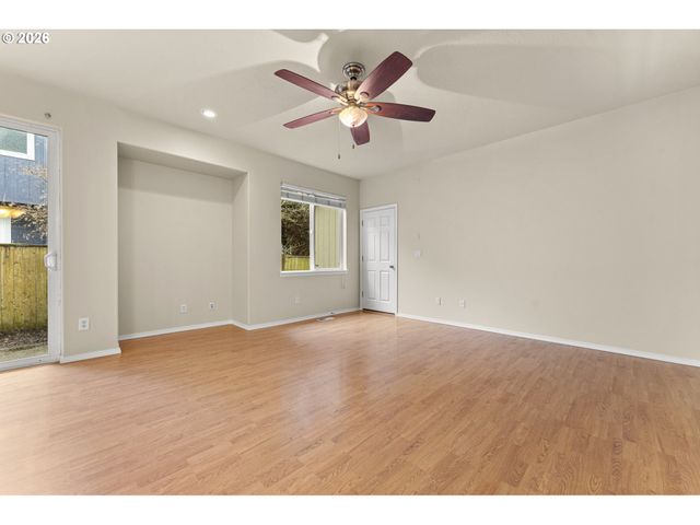 3527 Se SAN MARINO Ave, Hillsboro, OR 97123