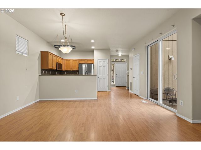 3527 Se SAN MARINO Ave, Hillsboro, OR 97123