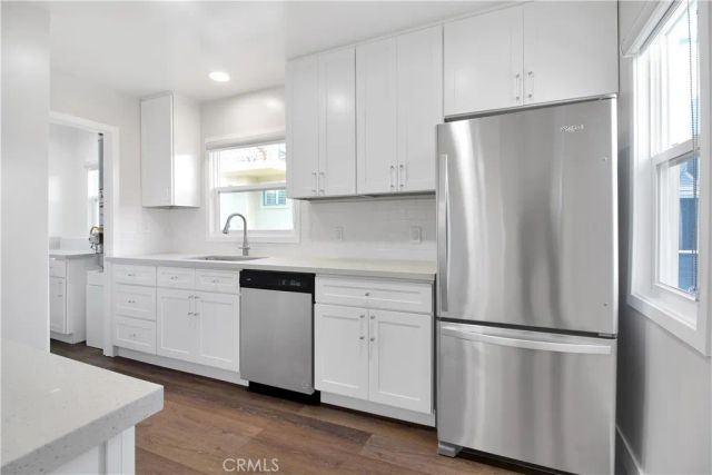 230 30th Street, Hermosa Beach, CA 90254