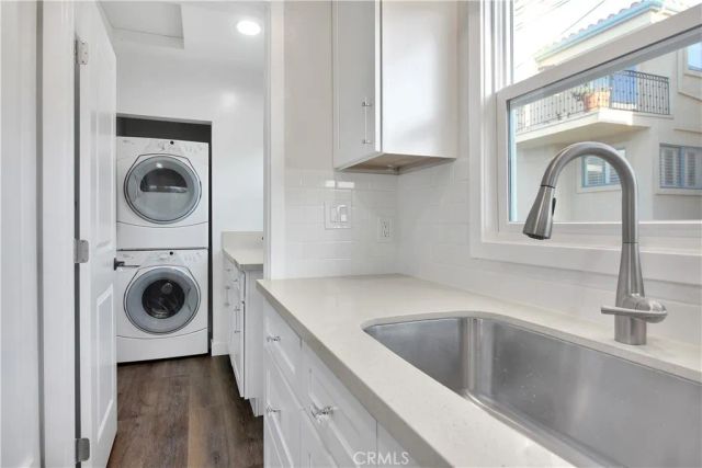 230 30th Street, Hermosa Beach, CA 90254