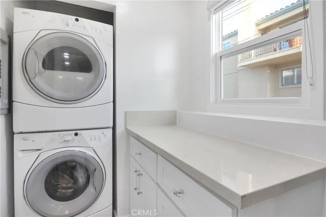230 30th Street, Hermosa Beach, CA 90254