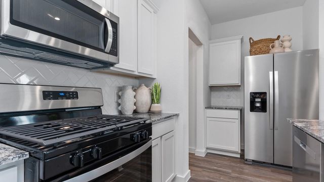 7616 Inwood Grove Lane, Houston, TX 77088