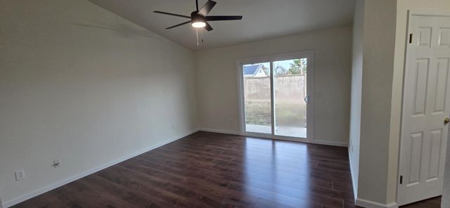 1680 Michele Way, Escalon, CA 95320