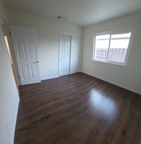 1680 Michele Way, Escalon, CA 95320