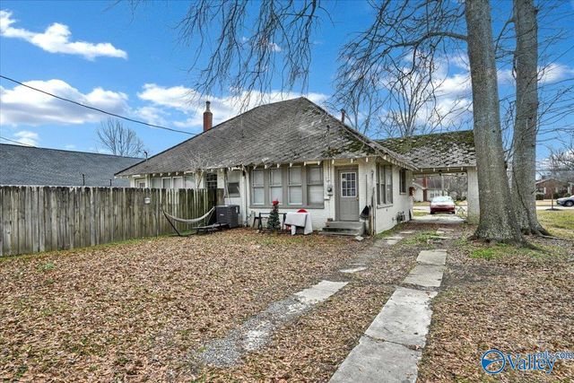 803 Main Street E, Hartselle, AL 35640