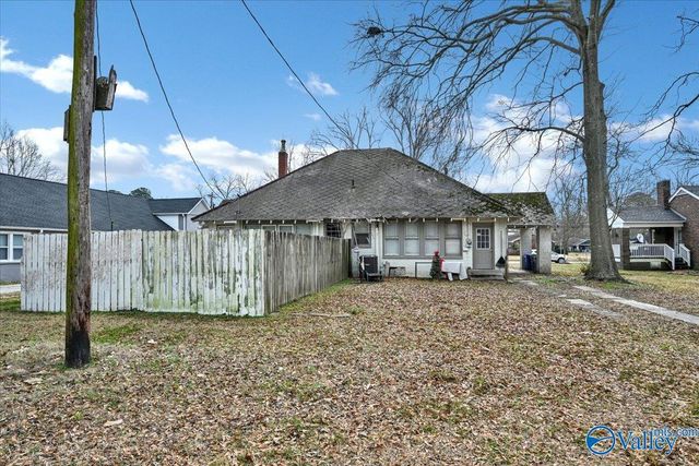 803 Main Street E, Hartselle, AL 35640