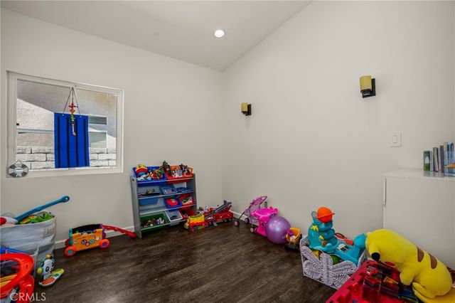 25803 Anderson Lane, Stevenson Ranch, CA 91381