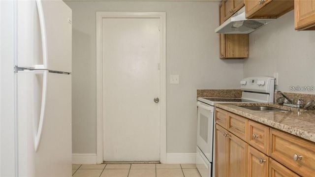 9416 GREYSTONE ROAD A, Thonotosassa, FL 33592