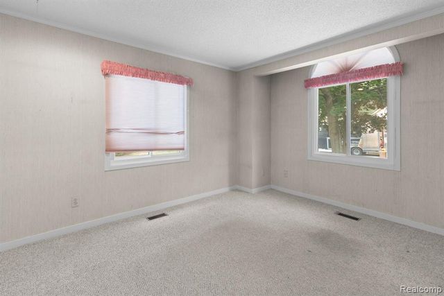 6353 Brookview Lane, West Bloomfield, MI 48322