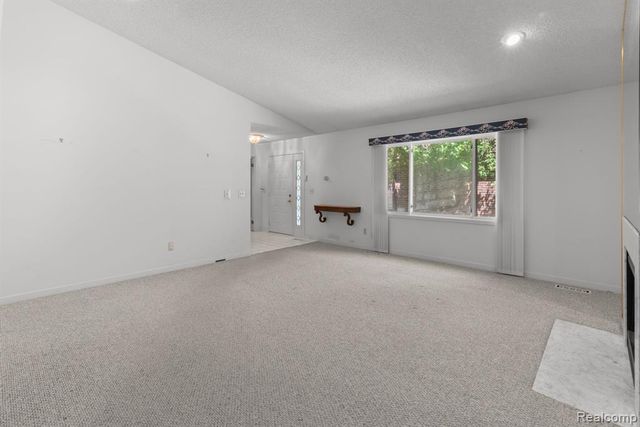6353 Brookview Lane, West Bloomfield, MI 48322