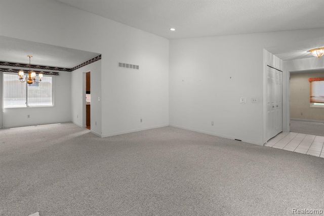 6353 Brookview Lane, West Bloomfield, MI 48322