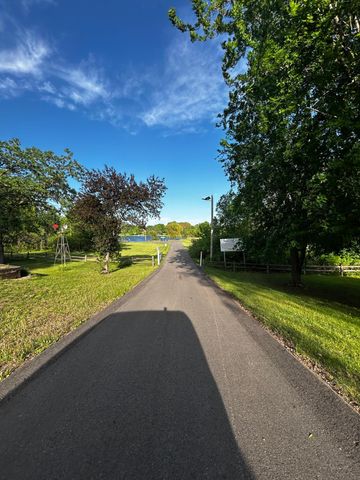9557 Ironwood Drive, Saint Joseph, MN 56374