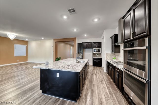 72 Reflection Cove Drive, Henderson, NV 89011