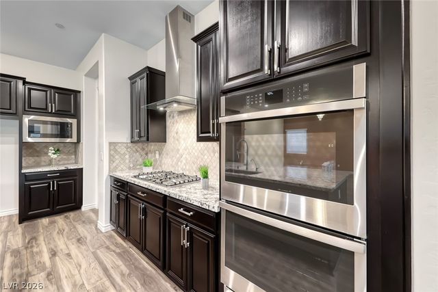 72 Reflection Cove Drive, Henderson, NV 89011