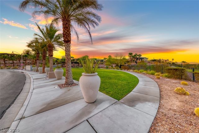 72 Reflection Cove Drive, Henderson, NV 89011