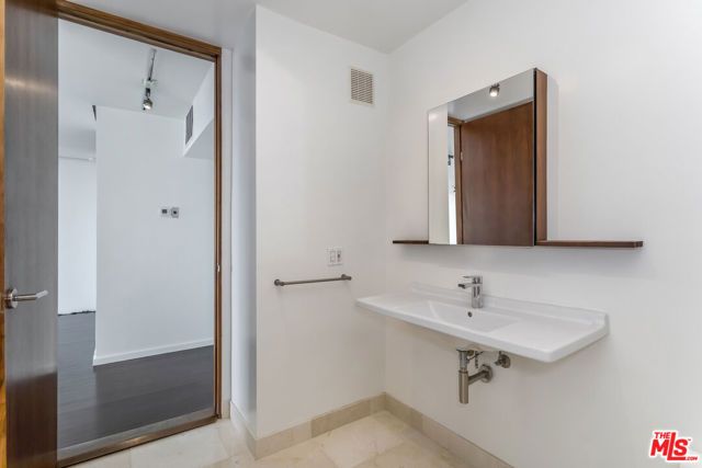 8787 Shoreham Drive 610, West Hollywood, CA 90069