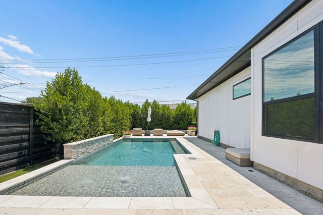 6958 Coronado Avenue, Dallas, TX 75214