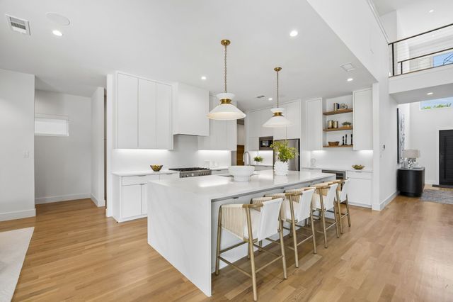 6958 Coronado Avenue, Dallas, TX 75214