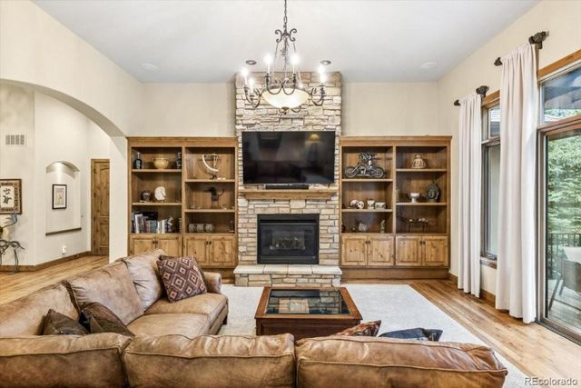 2573 Oak Vista Court, Castle Rock, CO 80104