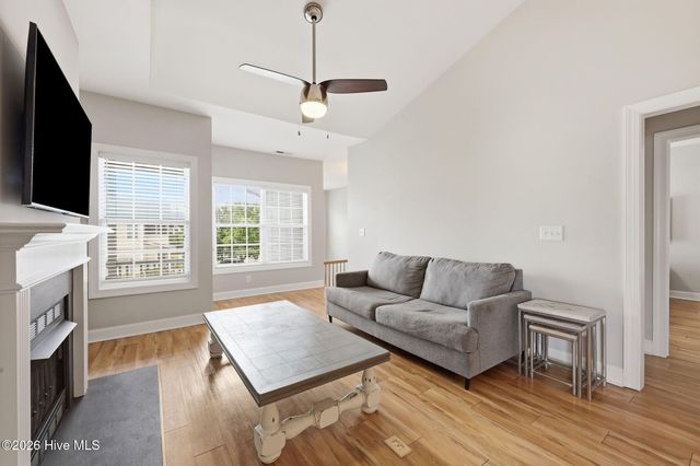 1924 Tara Court 202, Greenville, NC 27858